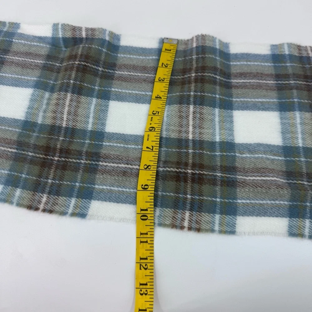 James Pringle‎ Weavers Blue and Gray Tartan Scarf with Fringed Ends